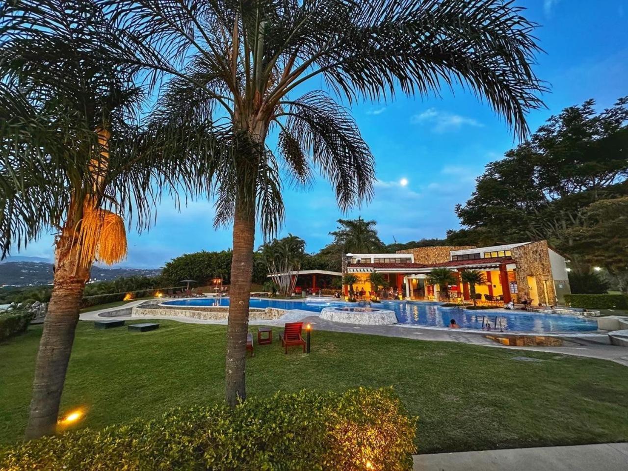 סנטה אנה Cr Mariposa Rentals Comfortable Penthouse, Ac, Pool, Gym, Tennis מראה חיצוני תמונה